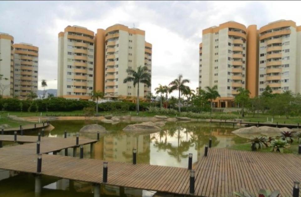 Mountain, Lake And Pool View Apartment Rio de Janeiro Room photo